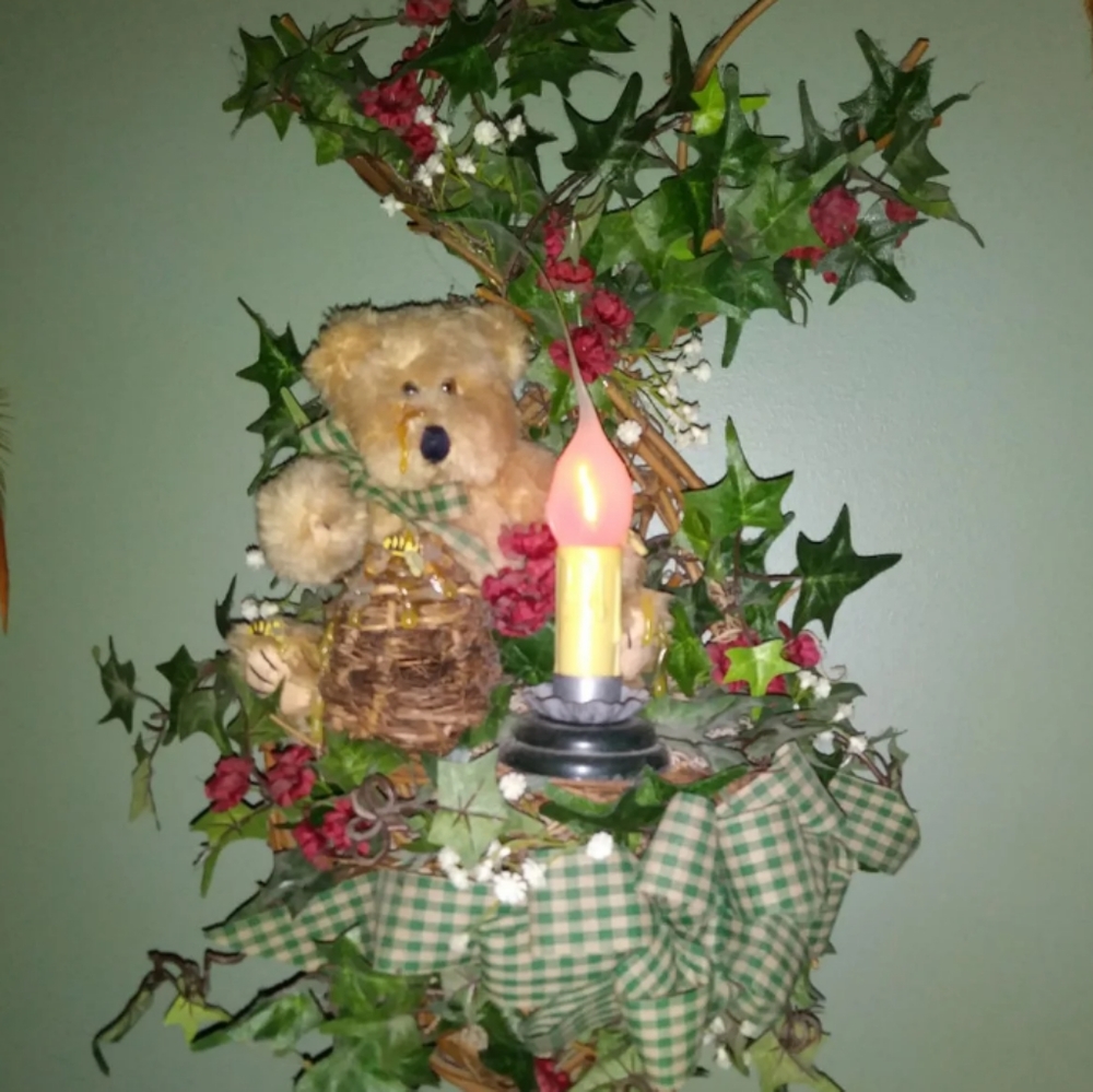 Honey Bear Wall Decor